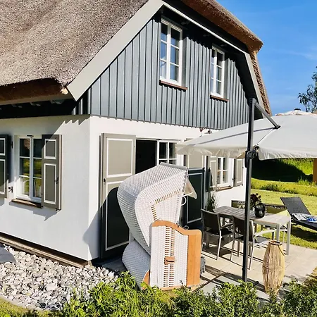 Holiday home Kuestenkind 08 Klein Stresow Ruegen By Ruyastay *