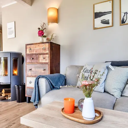 Kuestenkind 08 Klein Stresow Ruegen By Ruyastay בית נופש